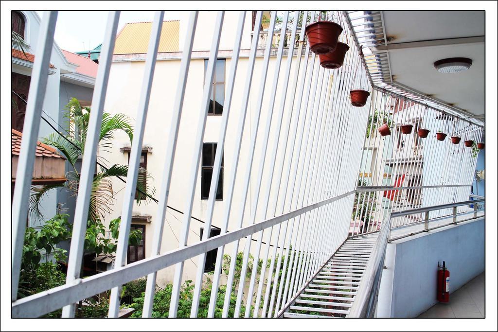 V-Studio Apartment 2 Hanoi Exterior photo